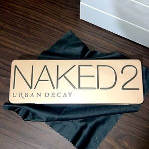 Urban Decay’s Naked 2 Palette